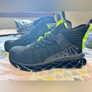 Mens Black and Neon Green construction shoe. Steel toe. Size 13
